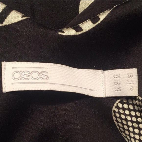 ASOS BLACK & WHITE CIRCLE POLKA DOT JUMPSUIT - Picture 5 of 5